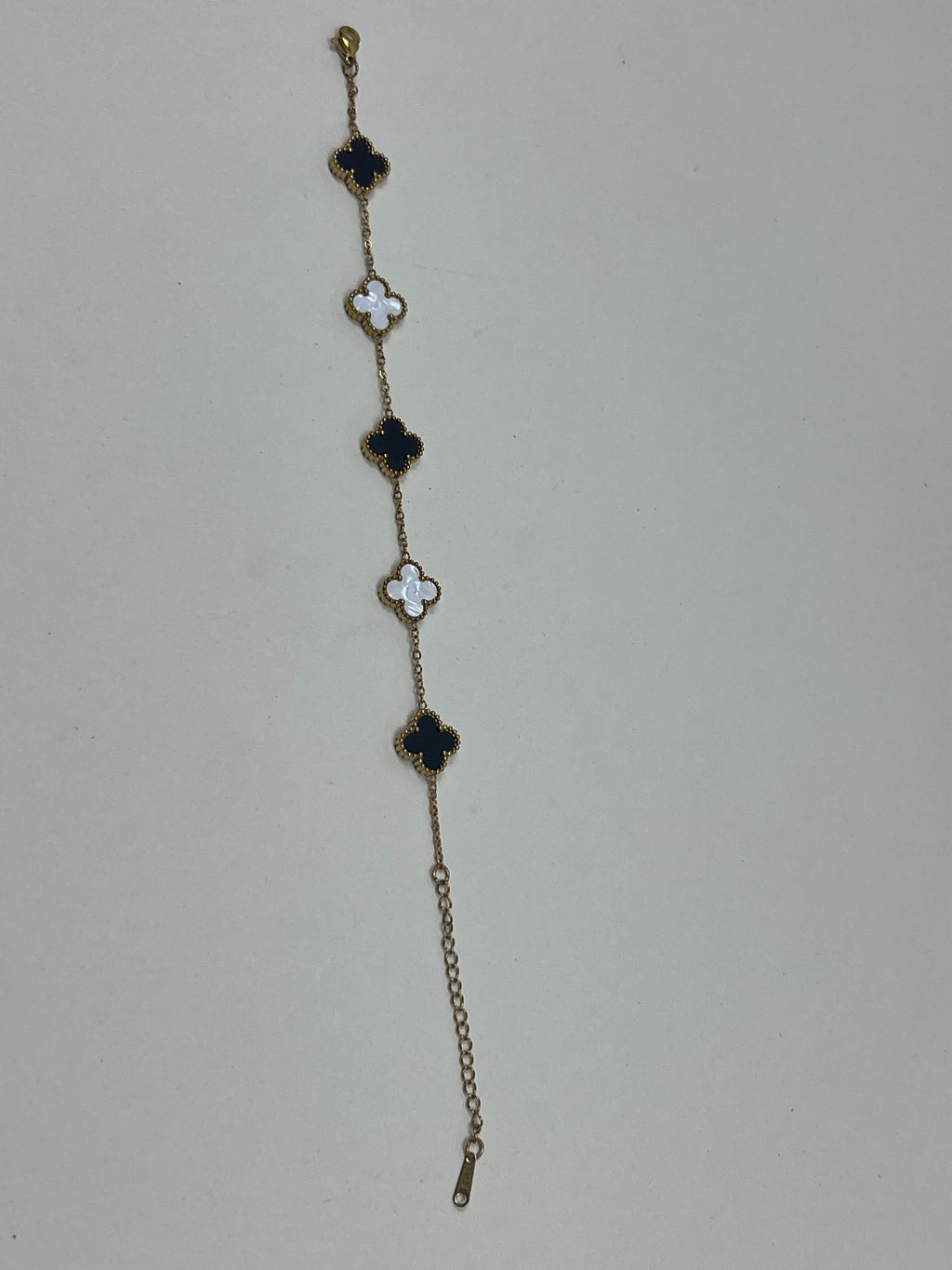 Svart&Vit Diana Fyrklöver Armband