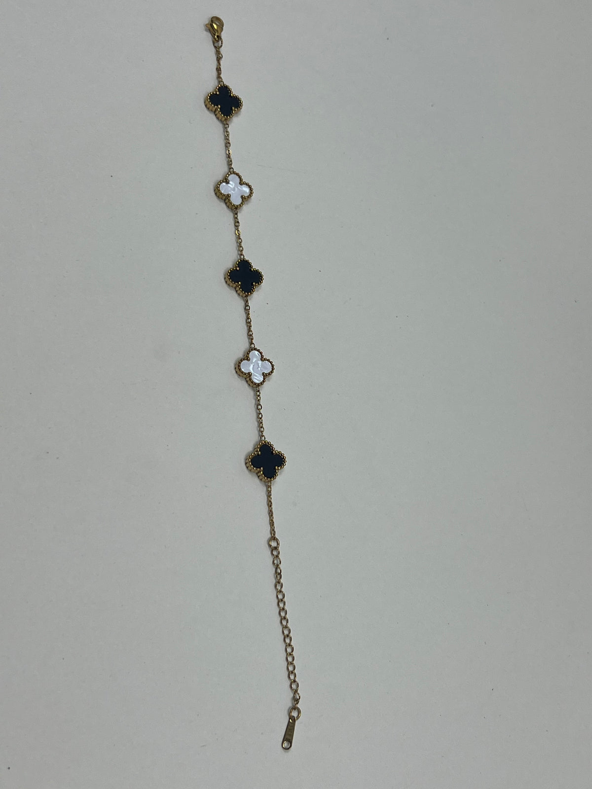 Svart&Vit Diana Fyrklöver Armband