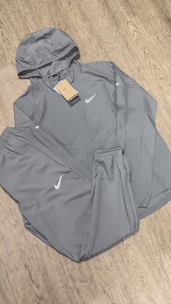 Nike Trucksuit